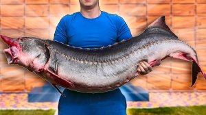 Запекли огромного осетра в печи