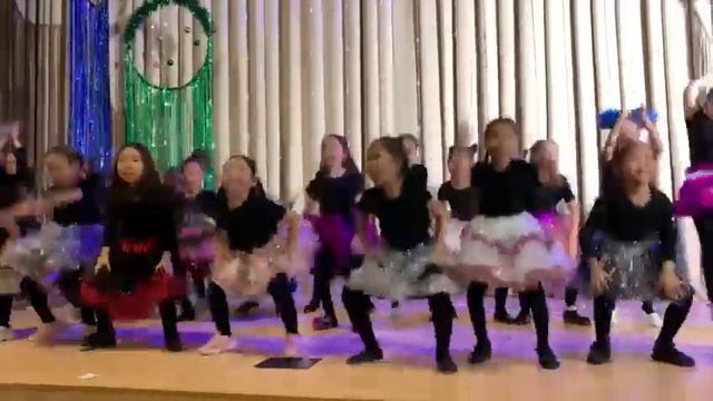 Новый год 2 класс Танец Хабиб Ягода малинка смотреть онлайн