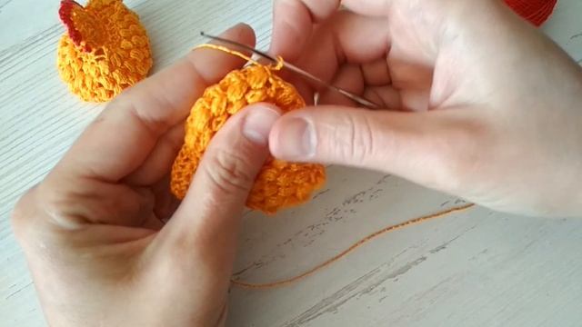 Маленькая курочка крючком! Easter chicken with a surprise! смотреть онлайн