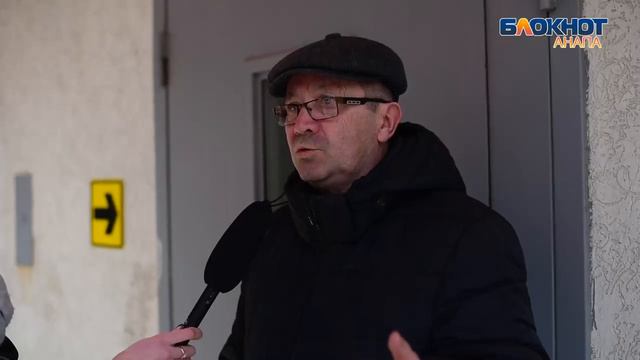 Крошечная парковка и удобное расположение дома: как живется анапчанам в ЖК «Оранж» смотреть онлайн