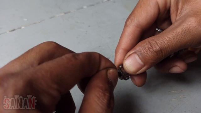 Place A Piece Of Wire In Your Electrical Solder And Admire The Results смотреть онлайн