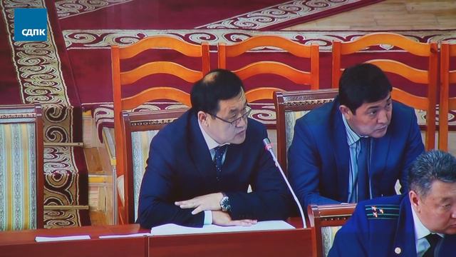 Р. Момбеков: Аскарбек Шадиев азыр кайда жүрөт? смотреть онлайн