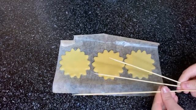 Пряничные топперы на торт?Идеальное пряничное тесто??УКРАШАЕМ ТОРТ. смотреть онлайн