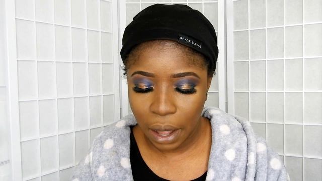 Anastasia Beverly Hills Loose Setting Powder смотреть онлайн