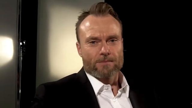 Bag Kulisserne 2 (Den første sæson) I studiet med Martin Spang Olsen смотреть онлайн