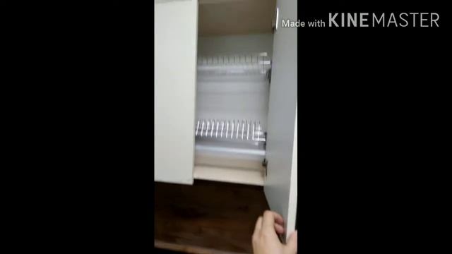 Дизайн угловой кухни без ручек до потолка. Кухня 5 кв.м верх бежевый матовый, низ антрацит мат. смотреть онлайн