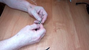 Как связать два шнура или две верёвки простым узлом.