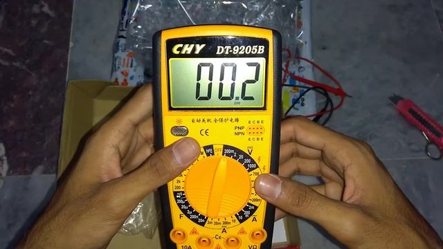 Multimeter DT-9205B