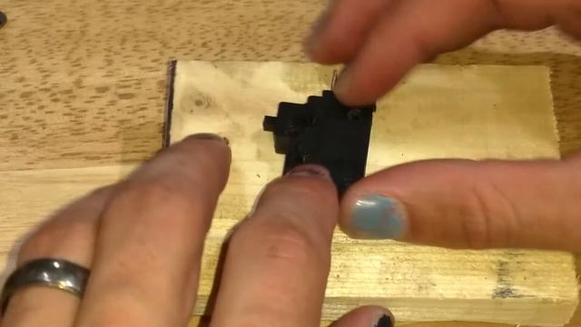 Motorcycle Front Brake Light Switch Repair | Honda Shadow ACE (VT750C) смотреть онлайн