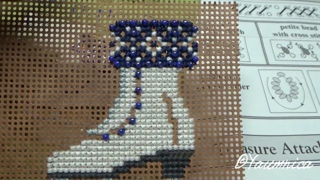 Вышивка крестом Ice Skates (Коньки) от Mill Hill смотреть онлайн