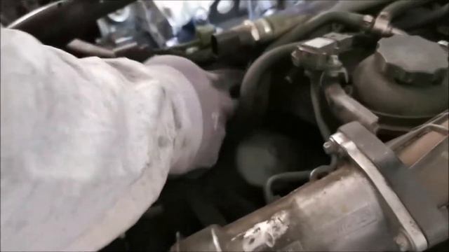 Mercedes Benz C + E Klasse W/S203 W/S211 220 CDI OM646 Kühlmittelthermostat tauschen. смотреть онлайн