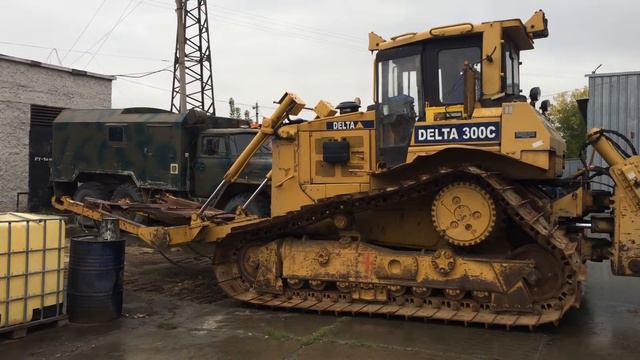 Кабелеукладчик Caterpillar D6R (2003) - DELTA 300C (2010) Cable Layer Tractor смотреть онлайн