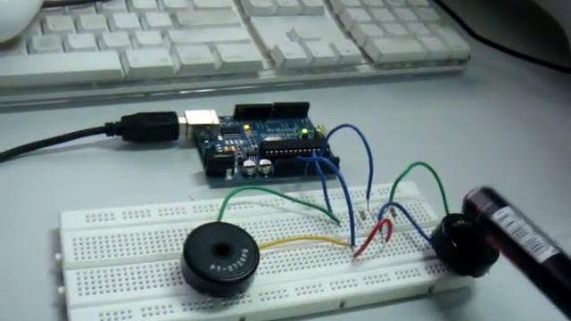 Simple Drum Machine (Arduino + Pure Data) смотреть онлайн