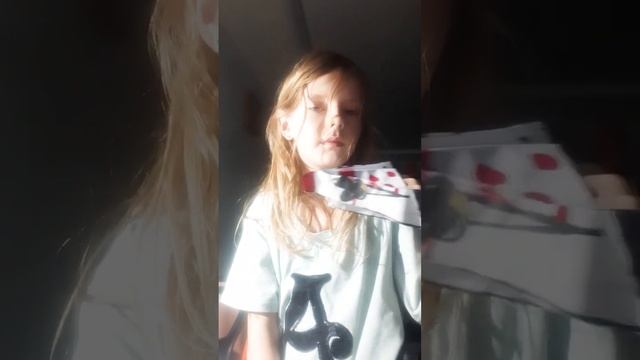 У меня теперь три дракона поздравляйте большого Я отдала своей сестре а шестой Я случайно порвала смотреть онлайн