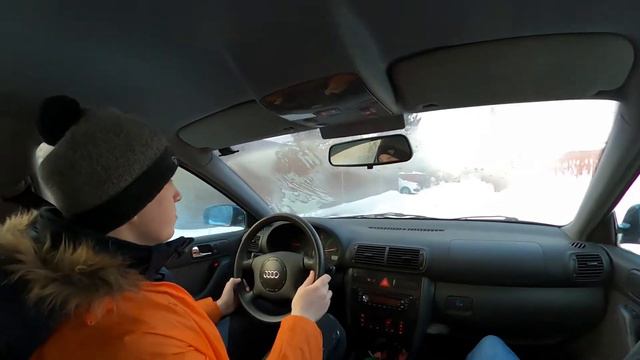 Ярославские волонтеры помогают пожилым людям из частного сектора