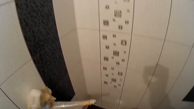 Укладка кафельного декора-фрезы в ванной смотреть онлайн