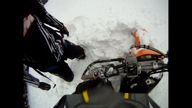 Падение в сугроб смотреть онлайн