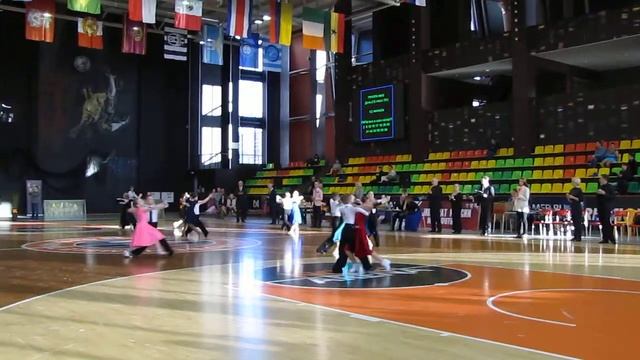 Медленный вальс (E класс Дети-2) 22.04.2018 Танцующий мир - 2018 смотреть онлайн