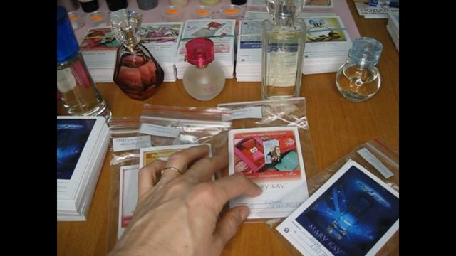 Тестеры ароматов Мэри Кэй