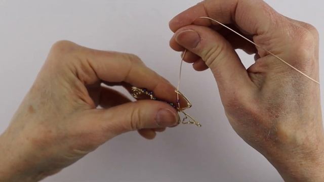 Beaded Wire Dragon Pendant Tutorial смотреть онлайн