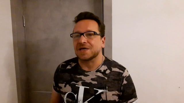 Умная женщина редко бывает счастливой... смотреть онлайн