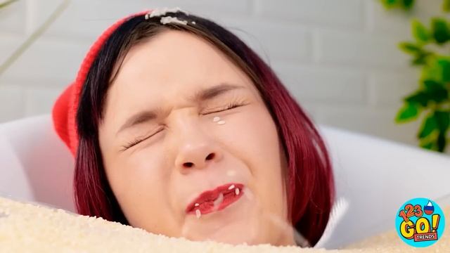 ГАДЖЕТЫ ЖИВЫ! ГЕНИАЛЬНЫЕ ПОДЕЛКИ ДЛЯ ЛУЧШИХ РОДИТЕЛЕЙ || ЛУЧШИЕ ИДЕИ И ЛАЙФХАКИ смотреть онлайн