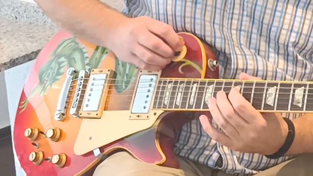 Gibson Les Paul Deluxe Limited Edition from 1977 смотреть онлайн
