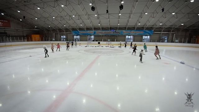 Новогоднее выступление Династии. "Джайв" смотреть онлайн