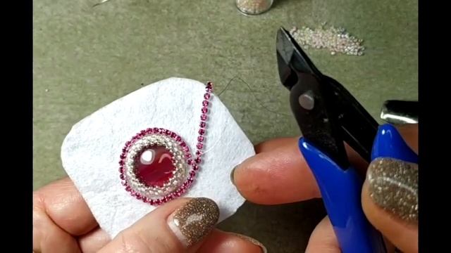 Оплетение круглого кабошона. Брошь "Малиновый агат". Часть 1 смотреть онлайн