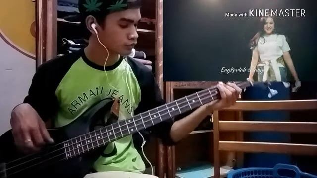 AZIZ HARUN FT HANNAH DELISHA hana BASS COVER смотреть онлайн
