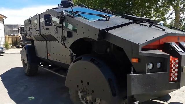 БРОНЕМАШИНА ФСБ "ФАЛЬКАТУС"....ARMORED VEHICLE FSB "FALCATUS" смотреть онлайн