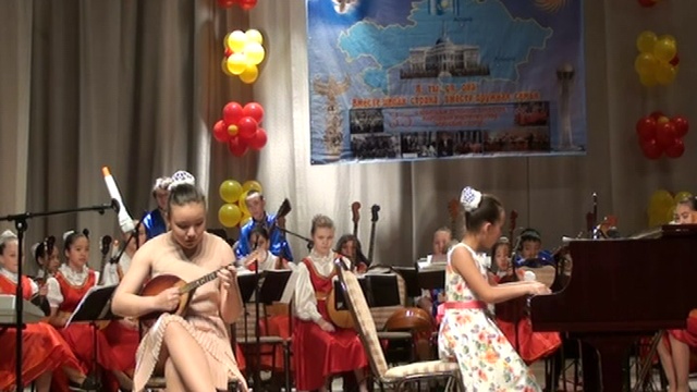 Е. Брусиловский КЕН ДАЛАДА. 24.05.2016 г. Адина Бакытаева и Малика Абдуллина. смотреть онлайн