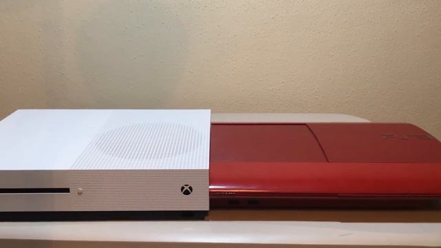 Xbox One S vs PS3 Super Slim Size Comparison смотреть онлайн