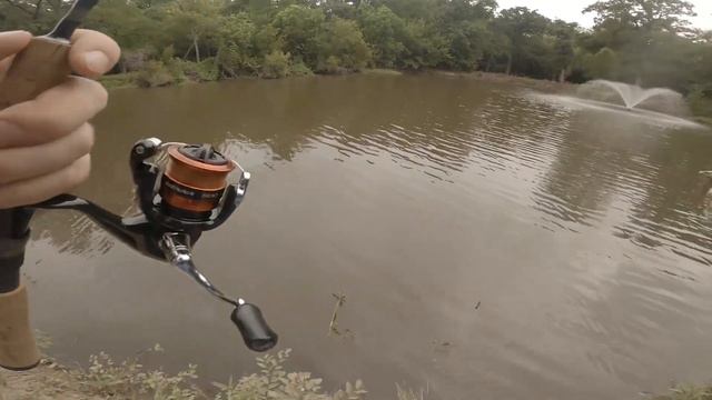 Fishing For Bluegill With Bobber and Gulp Alive Minnows смотреть онлайн