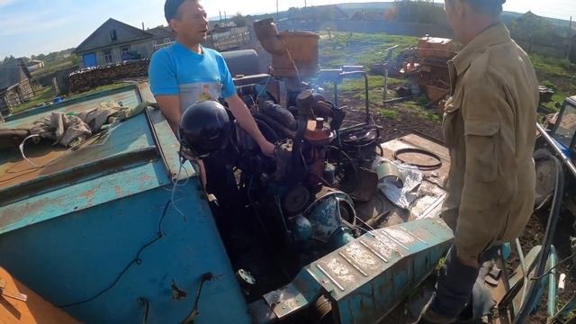 Готовим комбайны. Варю грохот. Запуск старичка после зимней спячки.
