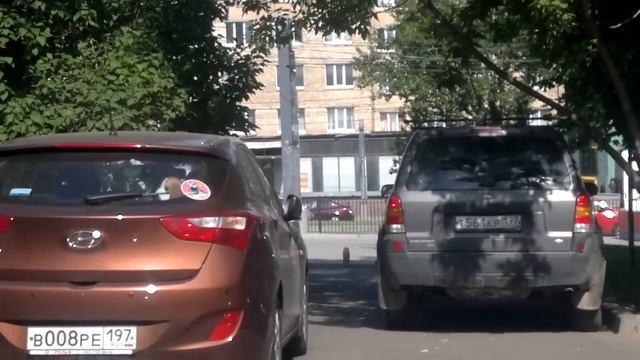Пешеходы и водители ! И так каждый день ? смотреть онлайн