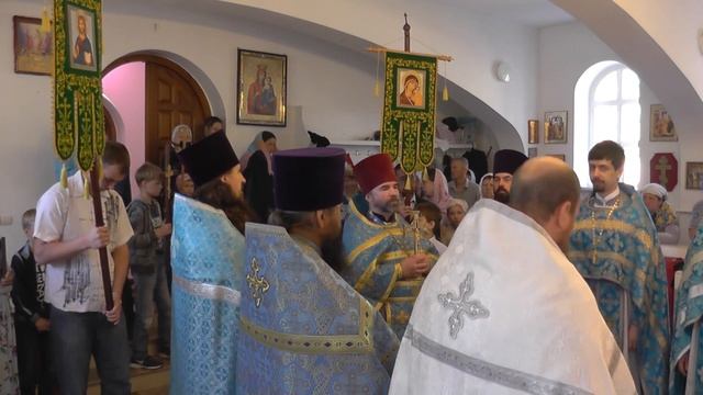 Храм Преображения Господня.Престольный праздник и Крестный ход в честь иконы "Достойно есть" смотреть онлайн