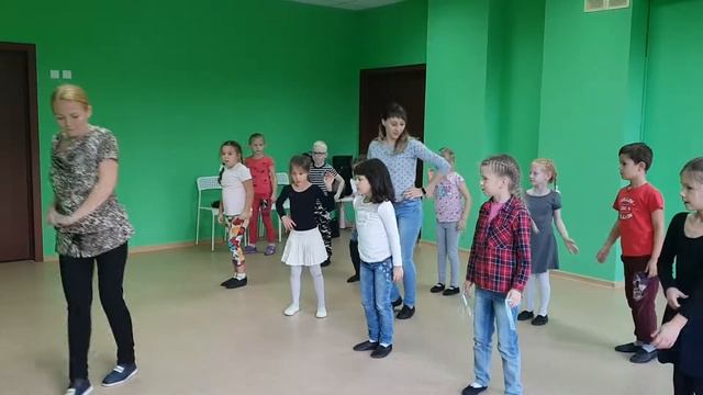 Движения _ первый куплет и припев смотреть онлайн