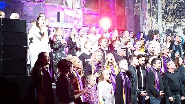 Annenkirche mass choir - Emmanuel смотреть онлайн