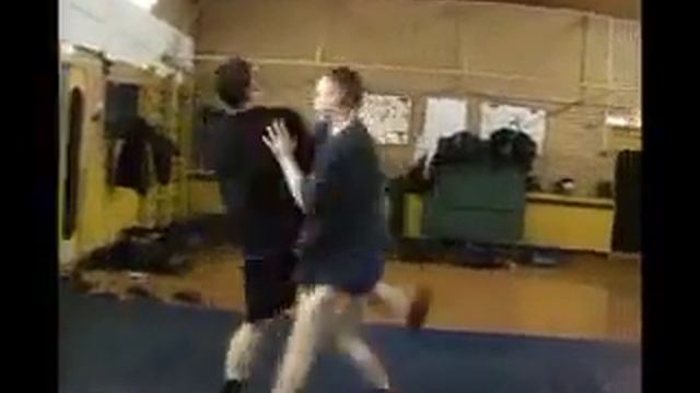 Стрела  защита от лоукика ковырялочкой