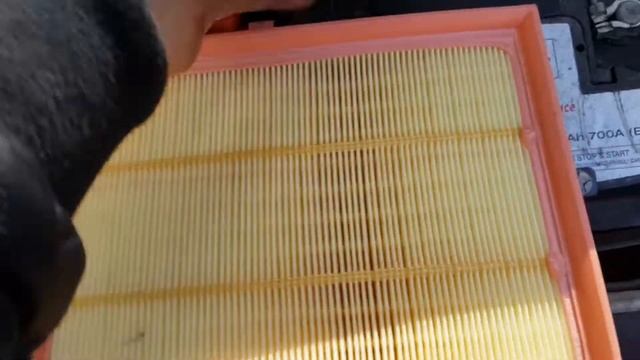 How To Change Airfilter On Toyota Verso 1.6D4D