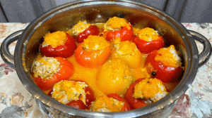 Как приготовить ФАРШИРОВАННЫЙ ПЕРЕЦ - Рецепт очень вкусного фаршированного перца.