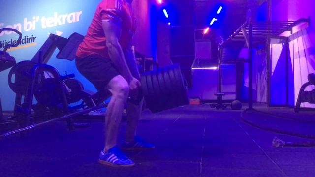 70 KG T BAR ROWİNG смотреть онлайн