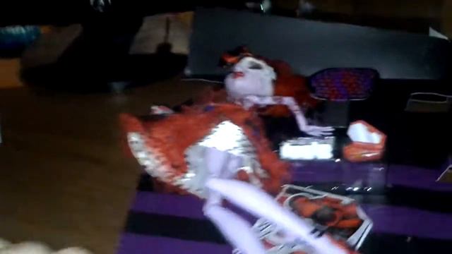 Operetta,,Смертельно прекрасный горшек".Monster High. смотреть онлайн