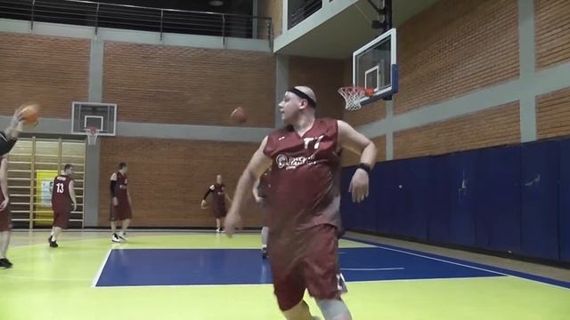 Игра с Банком Петрокомерц 31.03.2013 (разминка) смотреть онлайн