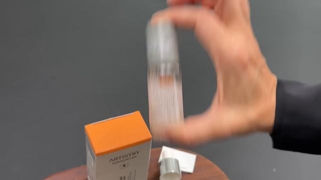 C Vitamini Ve Hyaluronik Asit Içeren Serum. Bu Gerçek Bir Hazine. Cilt Sıkılaşır Ve Beyazlar.