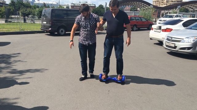 Гироскутер Wmotion мужчина освоил гироскутер за минуту смотреть онлайн