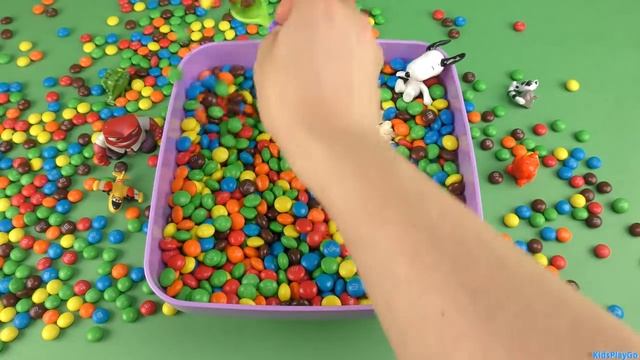 M&M`s Hide & Seek Game with Surprise Toys - Inside Out, The Peanuts Movie, Planes, My little Pony смотреть онлайн