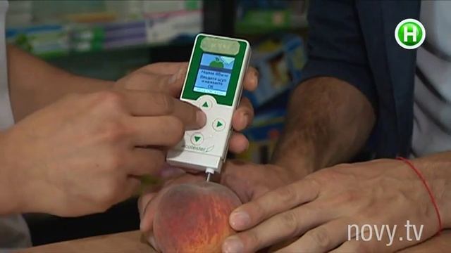 Чего больше в фруктах, которые вы покупаете своим детишкам на десерт? - Абзац! - 25.06.2015 смотреть онлайн