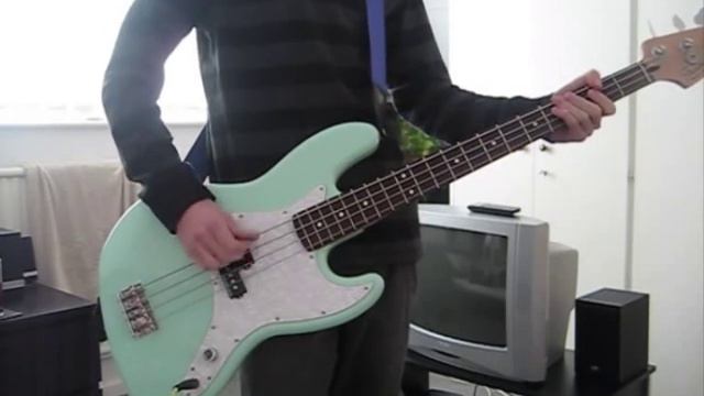 The Cure - Boys Dont Cry Bass Cover смотреть онлайн